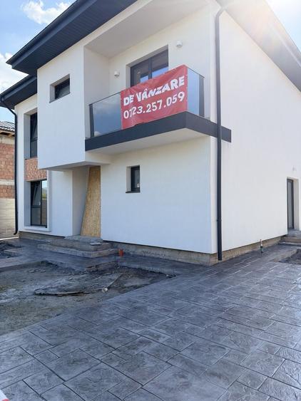 Casă cu 4 camere în Central