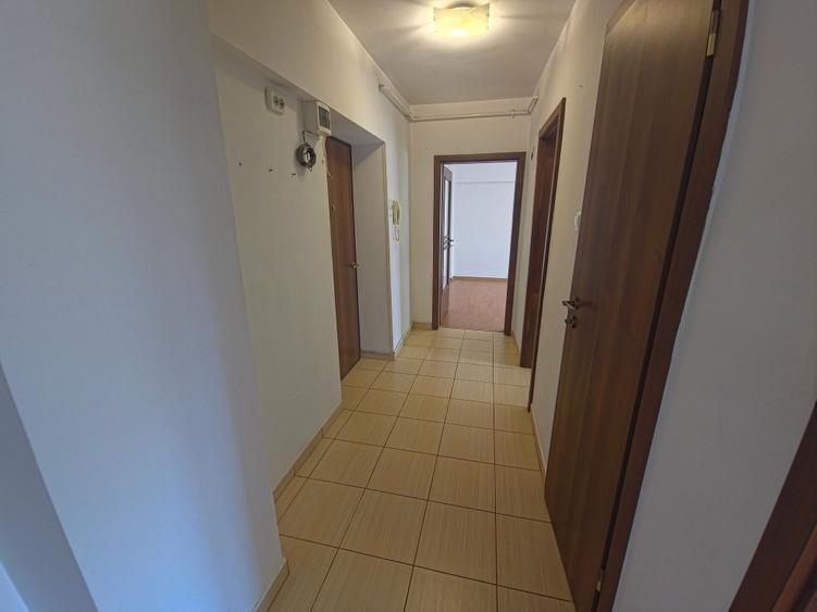 Apartament cu 2 camere decomandat în Tomis II