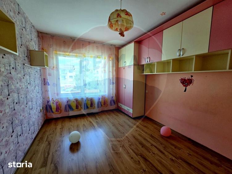 Apartament cu 3 camere de vanzare, parcare ?esul de Sus, Flore?ti - 8