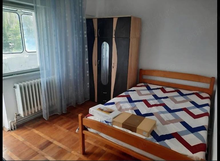 Garsonieră decomandată în George Enescu