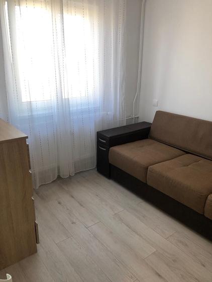 Garsonieră decomandată în Nord