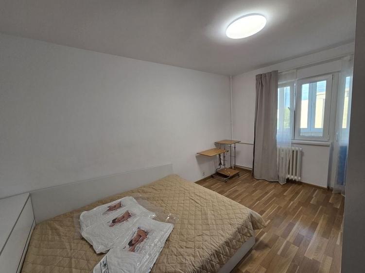 Apartament cu 2 camere renovat Bulevardul Alexandru Obregia - 2
