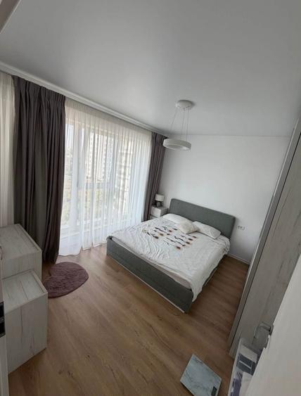 Apartament cu 2 camere decomandat în Parcul Carol