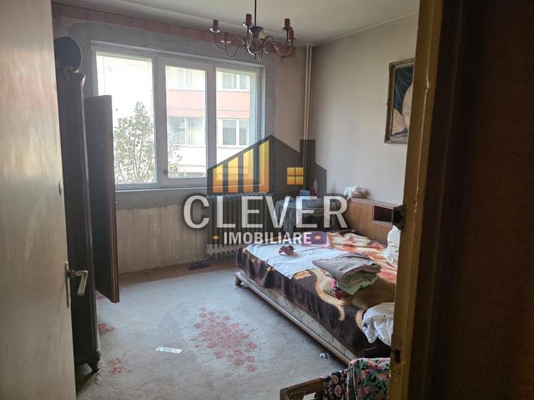 Apartament cu 3 camere decomandat, mobilat în Ozana