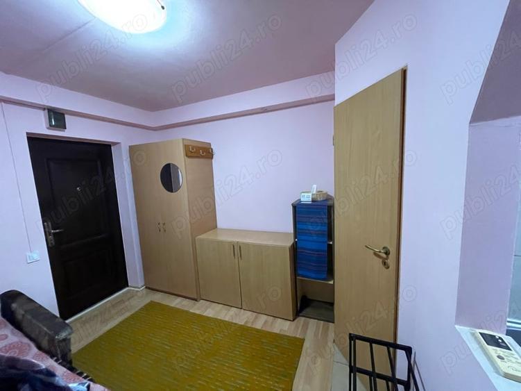 Garsonieră decomandată în Central