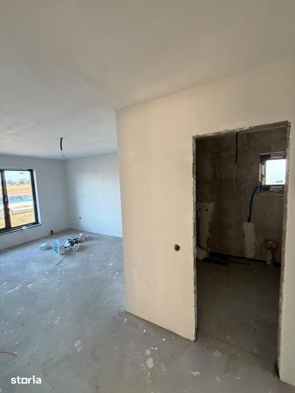 Casă cu 4 camere cu Teren 500 Mp în Sântandrei