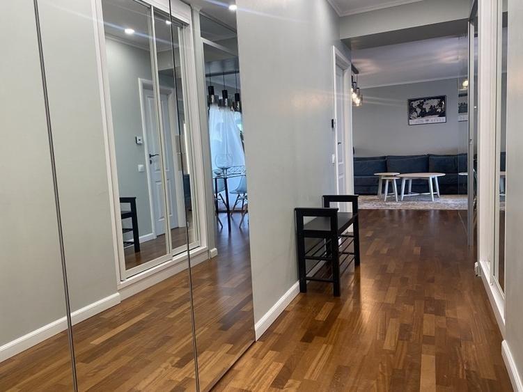 Apartament cu 4 camere decomandat, mobilat în Sisești