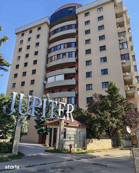 Apartament cu 3 camere, mobilat în Berceni