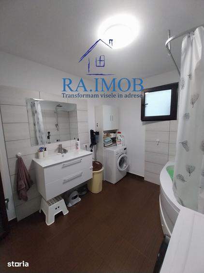 Casă cu 5 camere cu Teren 504 Mp în Târgșoru Vechi