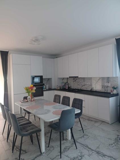 Casă cu 3 camere în Oncea