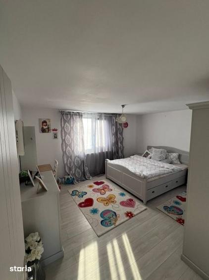 Casă cu 4 camere cu Teren 600 Mp în Pielești