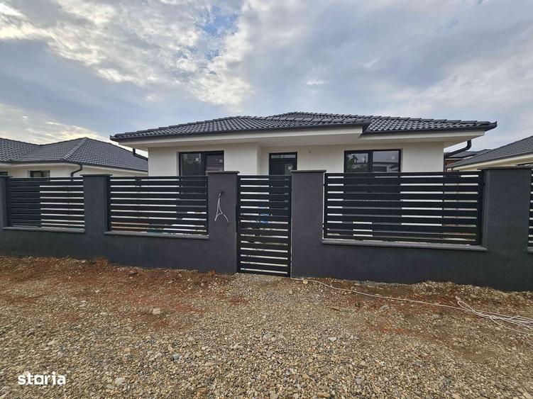Casă cu 3 camere cu Teren 418 Mp în Oncea