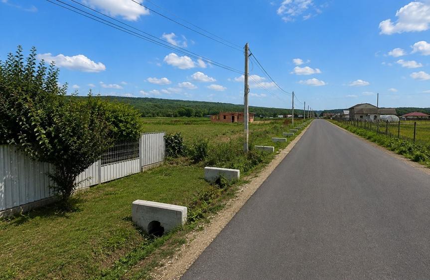 Teren de 3144 mp, în Cotu Vameș