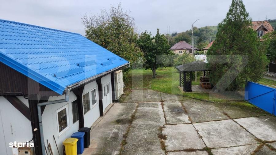Casă cu 4 camere în Central