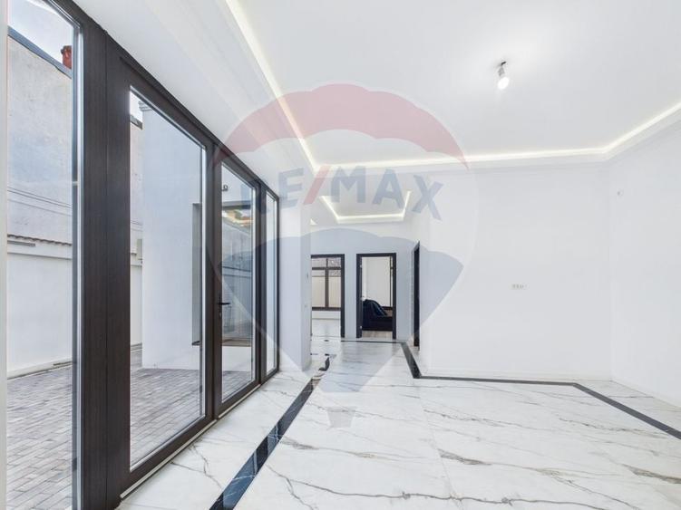 Casă individuală cu 3 camere cu Teren 153 Mp în Rahova