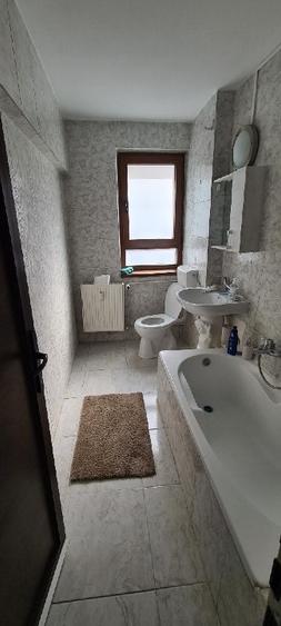 Apartament cu 2 camere decomandat în Cișmigiu