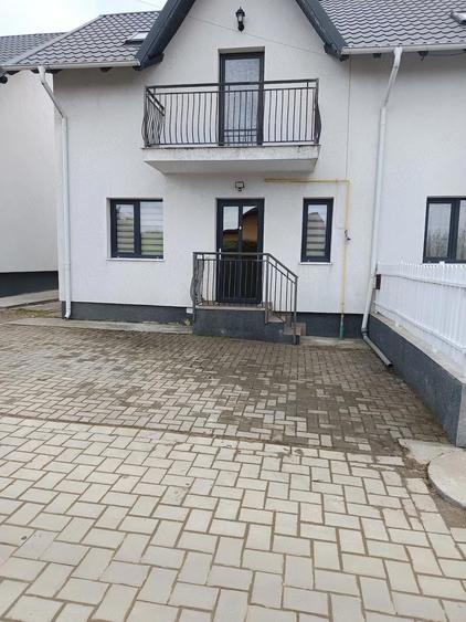 Casă cu 2 camere cu Teren 2 Mp în Tișăuți