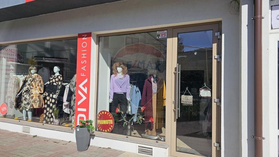 Spațiu comercial, de 47 mp, în Central