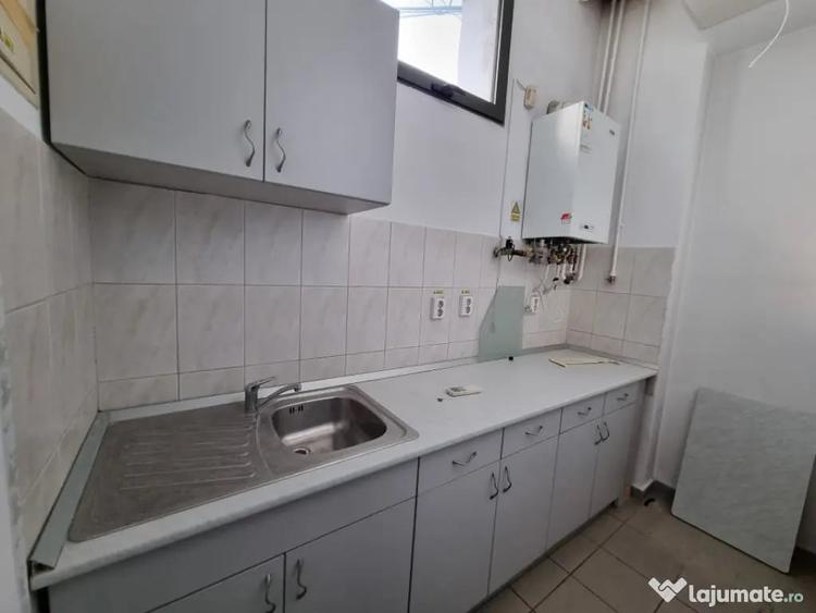 Spațiu comercial, de 110 mp, în Central