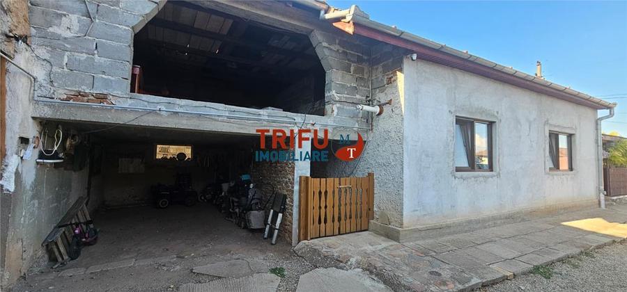 Casă individuală cu 3 camere cu Canalizare în Micești