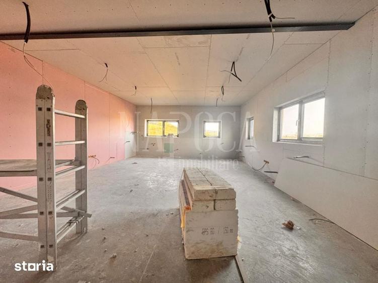 Spațiu comercial, de 472 mp, în Gilău