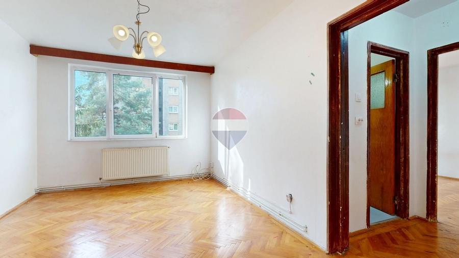 Apartament cu 2 camere semidecomandat în Centrul Civic