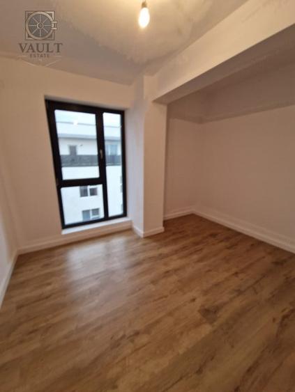 Apartament cu 5 camere decomandat în Theodor Pallady