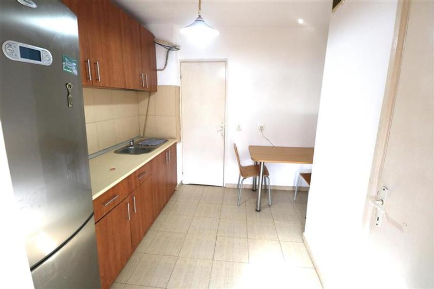 Apartament cu 2 camere decomandat în Complex Studențesc
