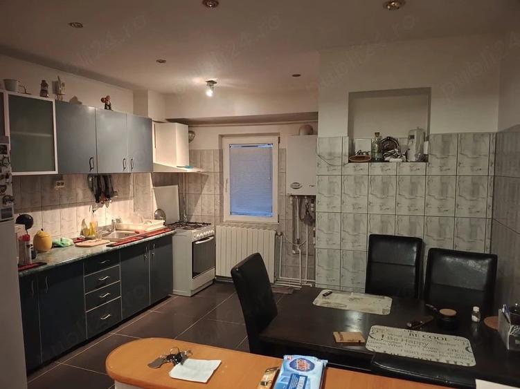 Apartament cu 3 camere decomandat în Snagov