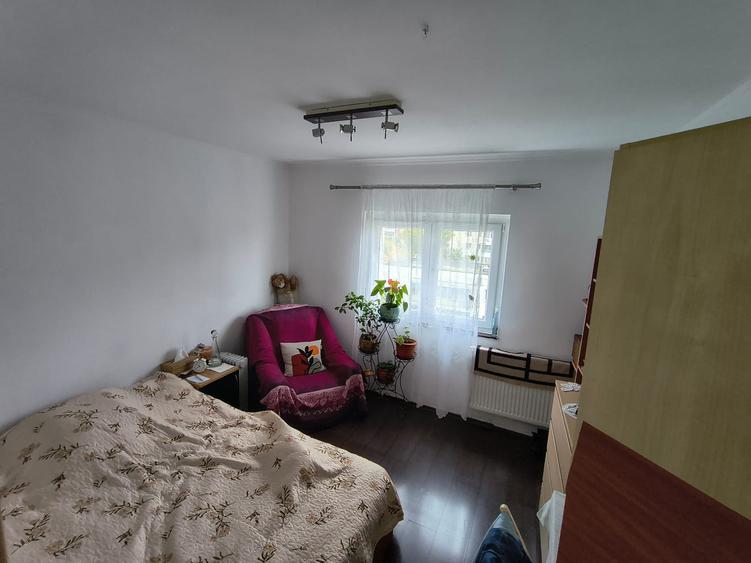 Apartament cu 2 camere decomandat în Drumul Taberei