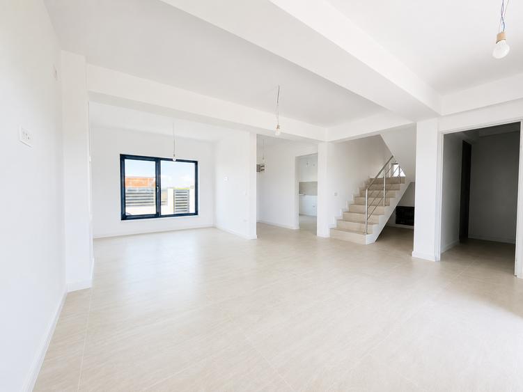 Casă individuală cu 4 camere cu Teren 360 Mp în Berceni