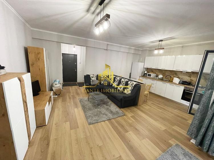 Apartament cu 2 camere semidecomandat, mobilat în Central