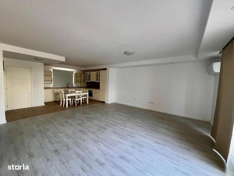 Casă cu 4 camere în Glina