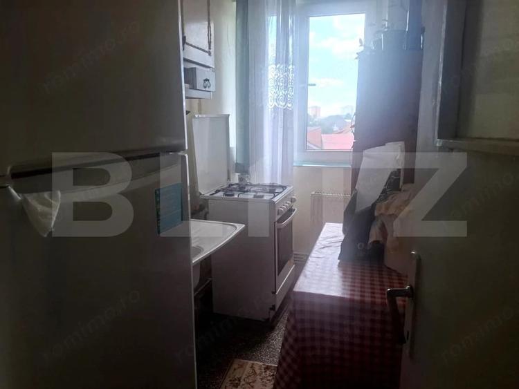 Apartament cu 2 camere semidecomandat în Micro 5