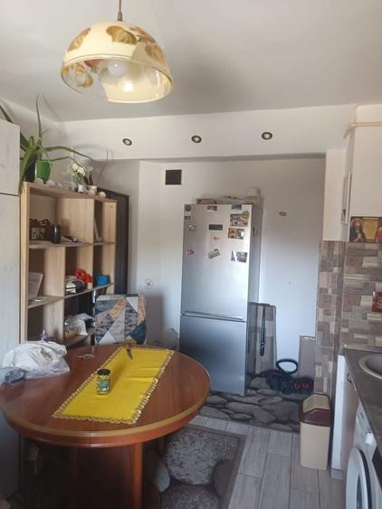 Apartament cu 2 camere decomandat în Lipovei