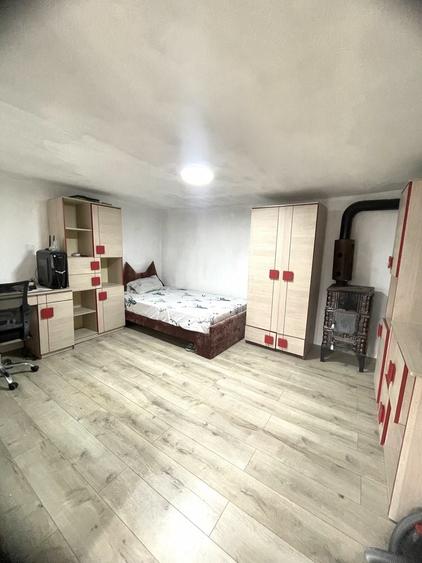 Casă cu 2 camere în Central