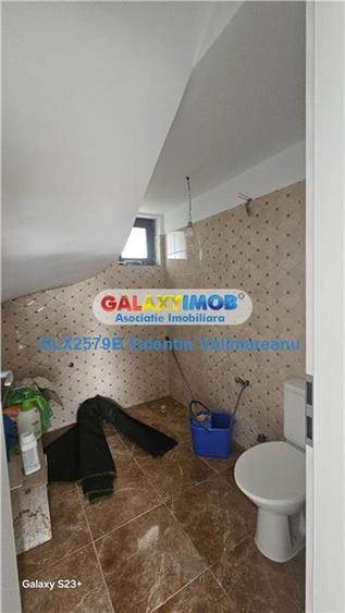 Casă cu 10 camere cu Teren 450 Mp în Periș