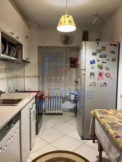 Apartament cu 2 camere decomandat în Filiași