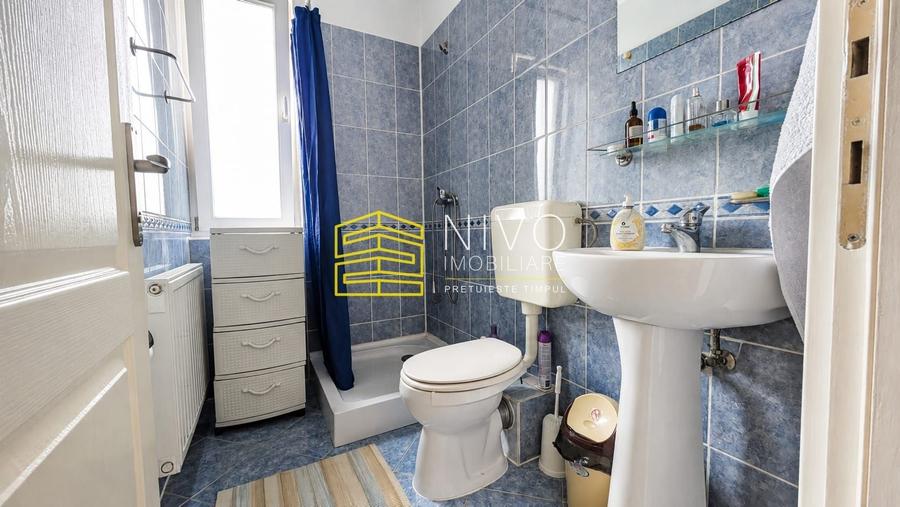 Casă individuală cu 4 camere cu Canalizare în Livezeni