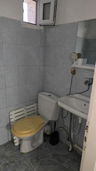 Garsonieră semidecomandată în Trocadero