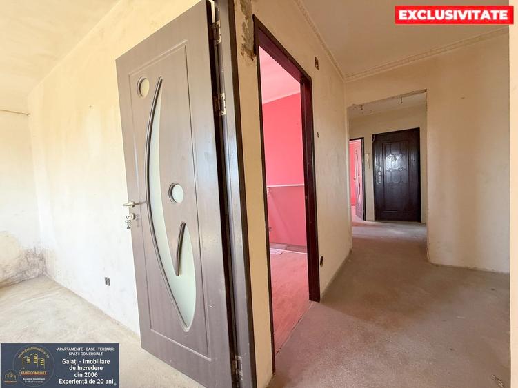 Apartament cu 3 camere decomandat în Micro 17