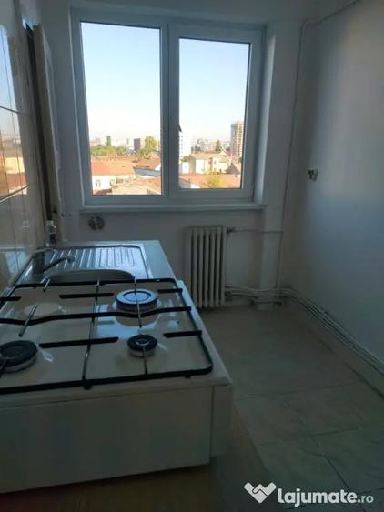 Garsonieră decomandată în Horea