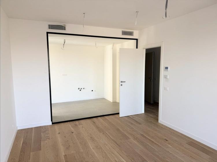 Apartament cu 2 camere decomandat în Aviației