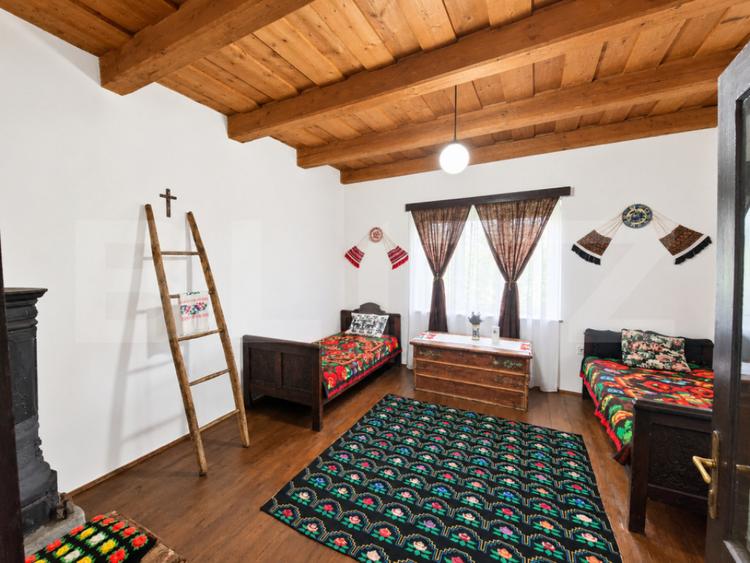 Gospodarie traditionala transilvaneana cu teren de 5.032 mp - 8