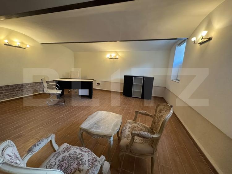 Apartament cu 3 camere semidecomandat, mobilat în Iosefin