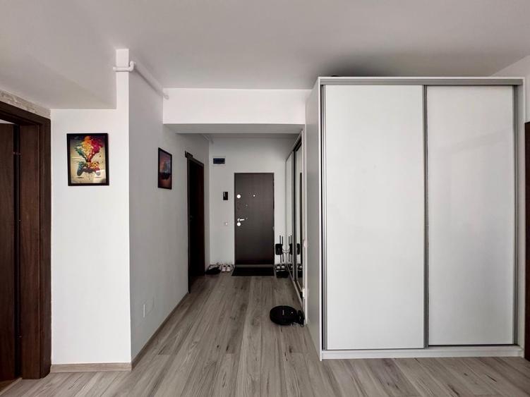 Apartament cu 2 camere semidecomandat, mobilat în Pantelimon