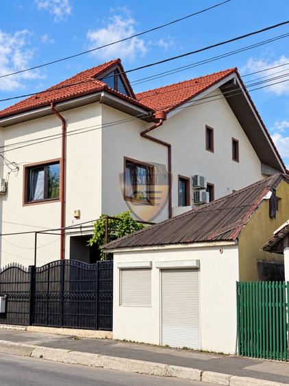 Casă individuală cu 12 camere cu Canalizare în I. C. Brătianu
