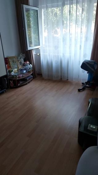 Apartament cu 3 camere decomandat în Pantelimon