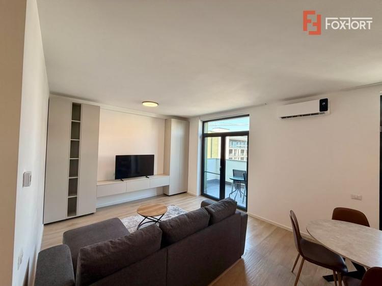 Apartament cu 2 camere semidecomandat, mobilat în Torontalului