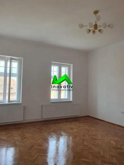 Apartament cu 2 camere decomandat în Ultracentral